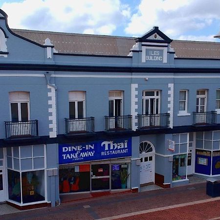 Geraldton Backpackers Hostel ภายนอก รูปภาพ