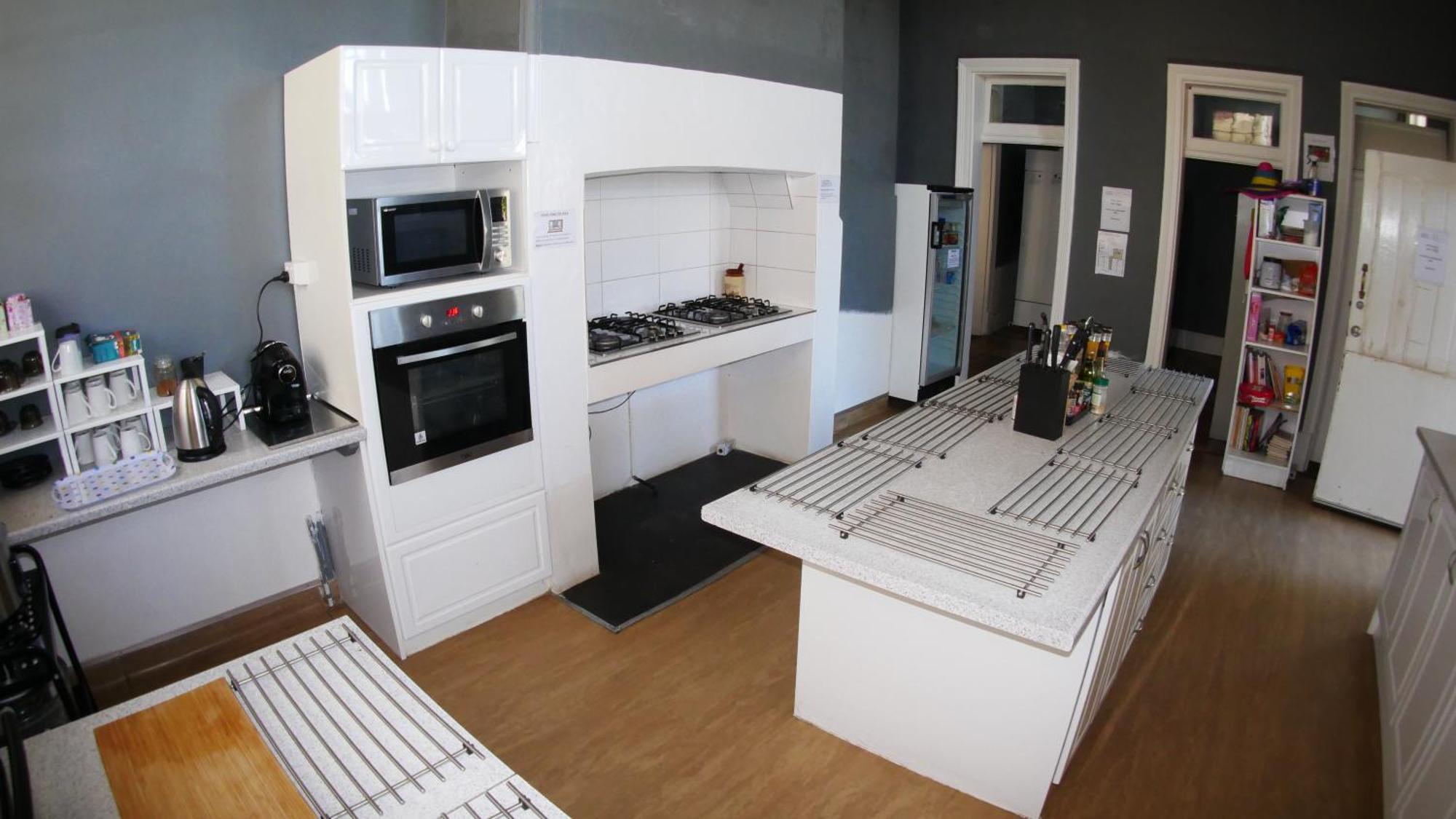 Geraldton Backpackers Hostel ภายนอก รูปภาพ
