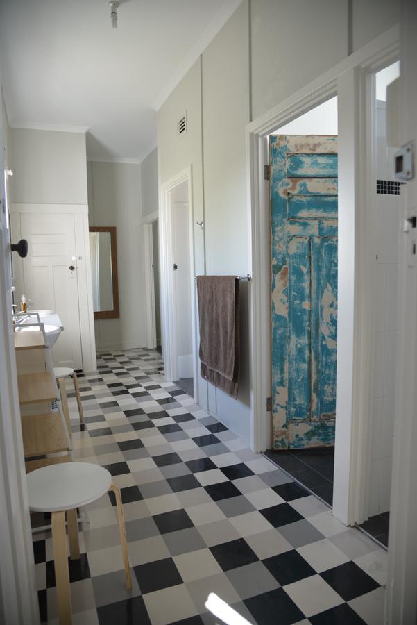 Geraldton Backpackers Hostel ภายนอก รูปภาพ