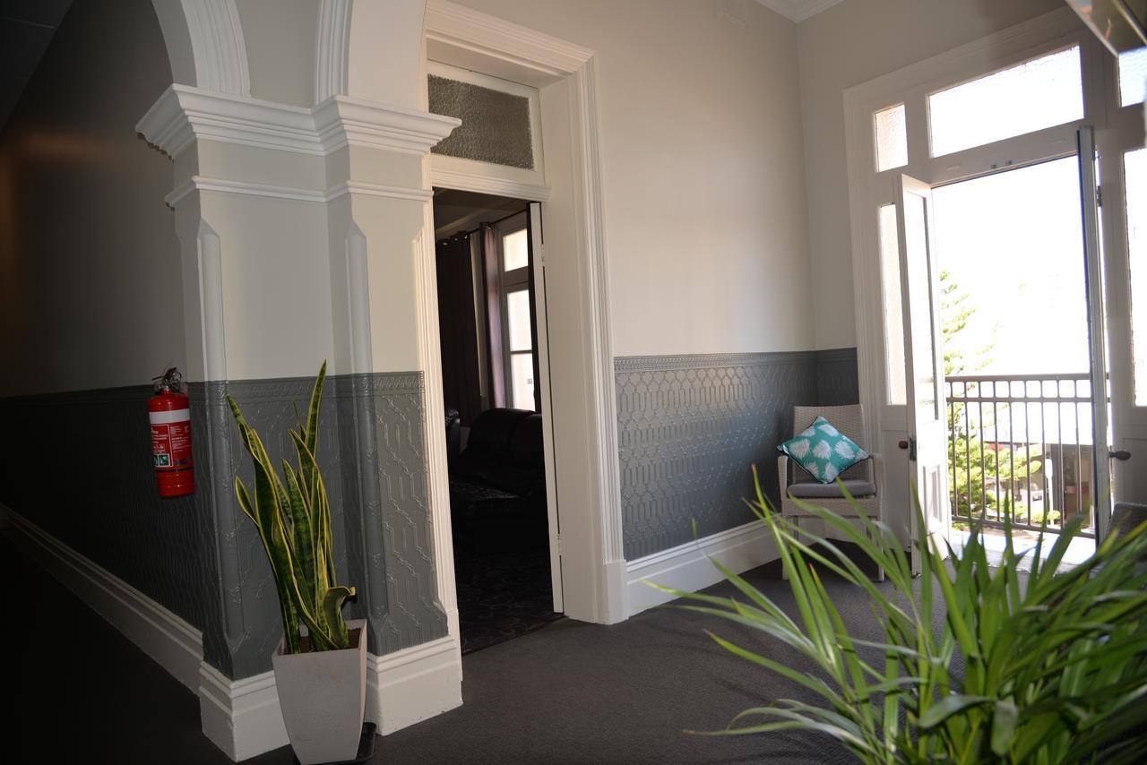 Geraldton Backpackers Hostel ภายนอก รูปภาพ