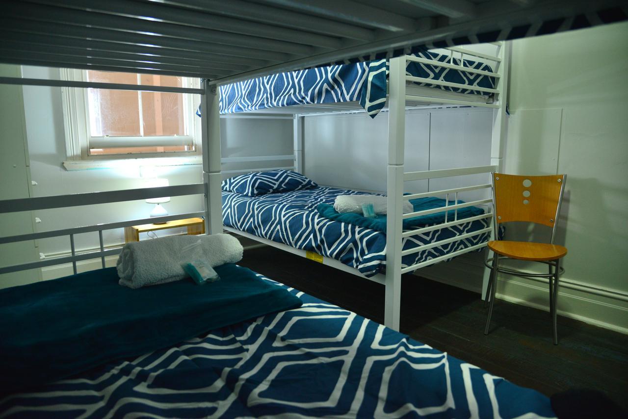 Geraldton Backpackers Hostel ภายนอก รูปภาพ