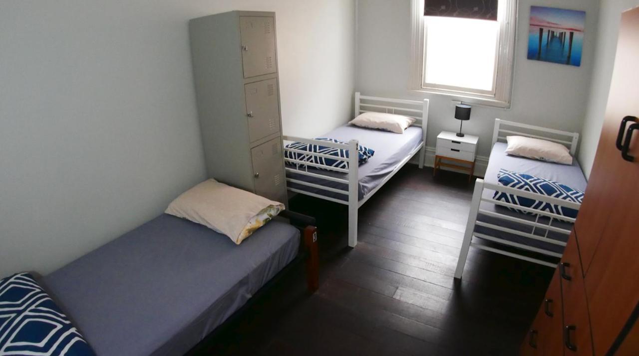 Geraldton Backpackers Hostel ภายนอก รูปภาพ
